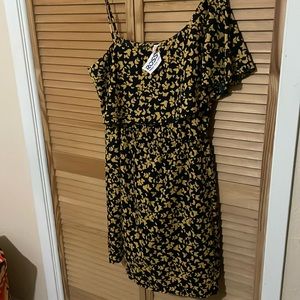 Yellow and blue one shoulder butterfly dress.